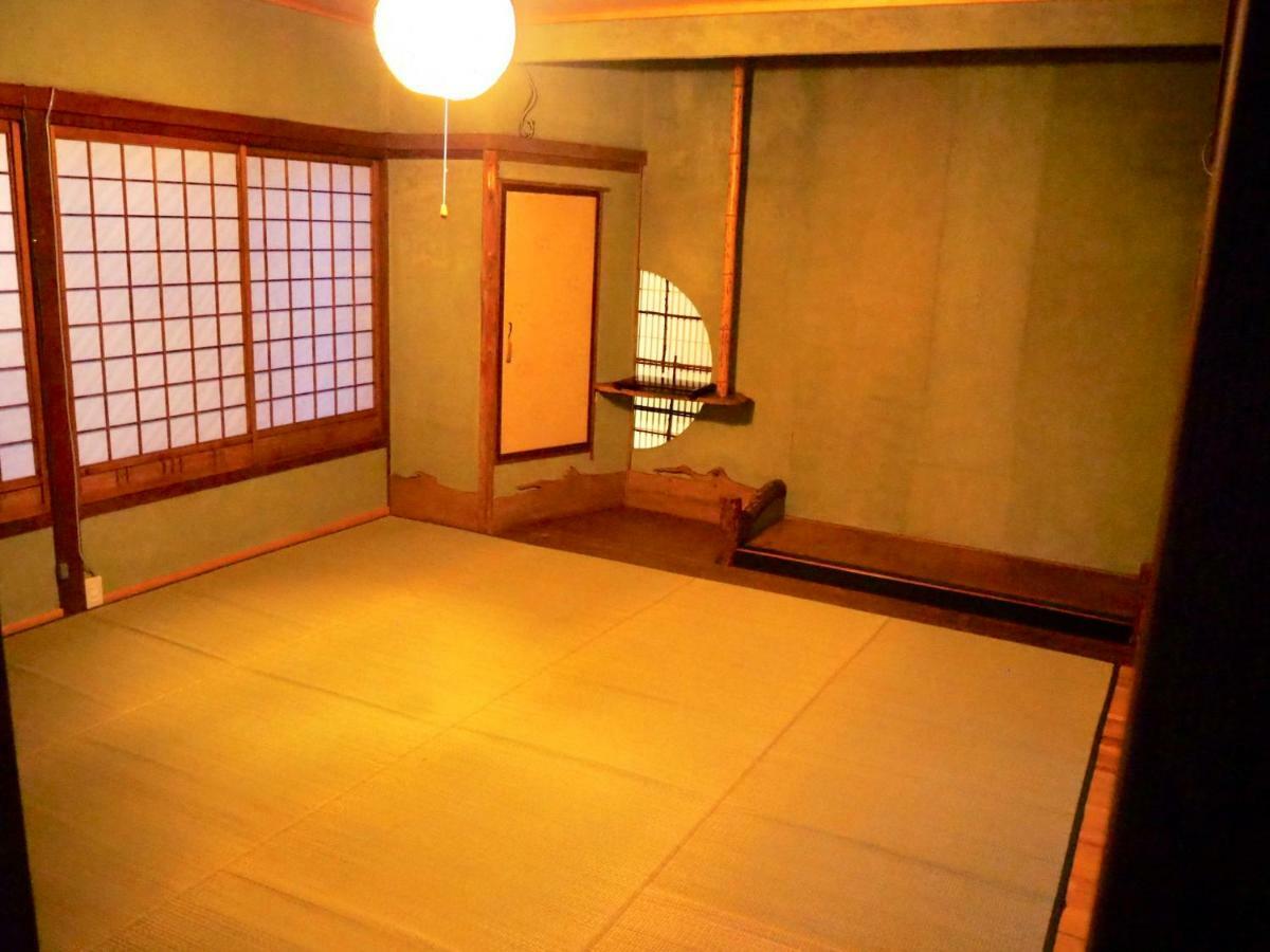 Hotel 飲んで泊まれる古民家 -浮木-Fumoku Chino Exterior foto